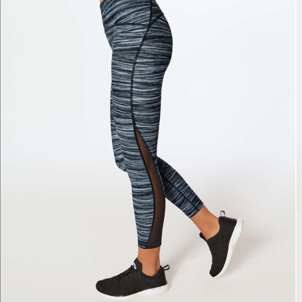 Lulu Train Times 7/8 Low Tide Alpine White Black